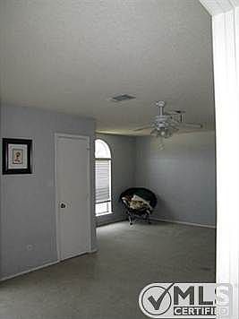 5th image of 326 Mesquite Hill Dr