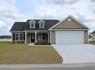 388 Millbrook Cir, Galivants Ferry, SC 29544