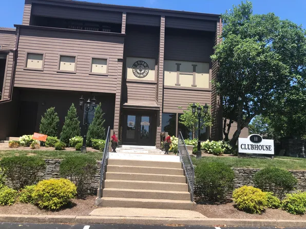 750 Shaker Dr APT 610, Lexington, KY 40504