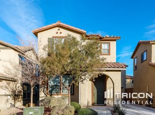 720 Point Bluff St, Henderson, NV 89002