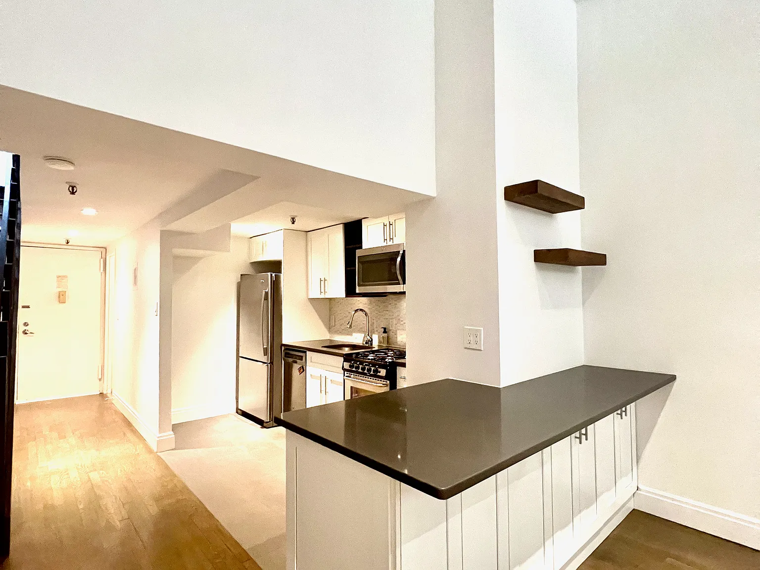 66 Pearl Street — Photo 2