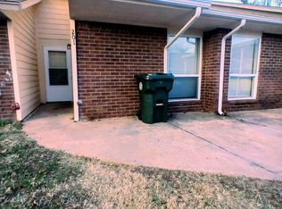 201 Woodman Dr, Midwest City, OK 73110