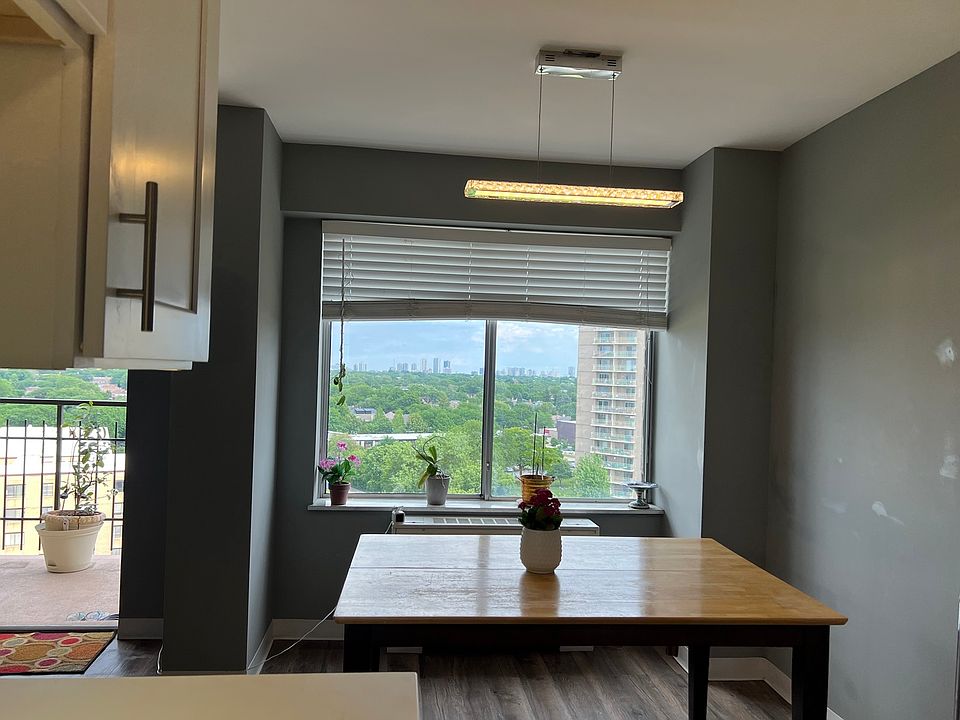 7141 N Kedzie Ave APT 1105, Chicago, IL 60645 | Zillow