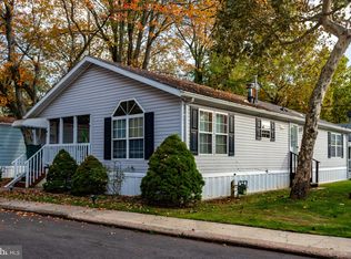 7 Terrace Dr, Hightstown, NJ 08520