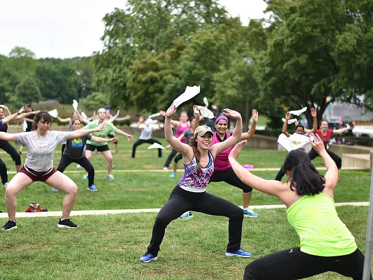 Enjoy the many events and activities hosted by the Rosslyn community throughout the year.