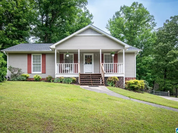 3113 Cedarbrook Ln, Trussville, AL 35173