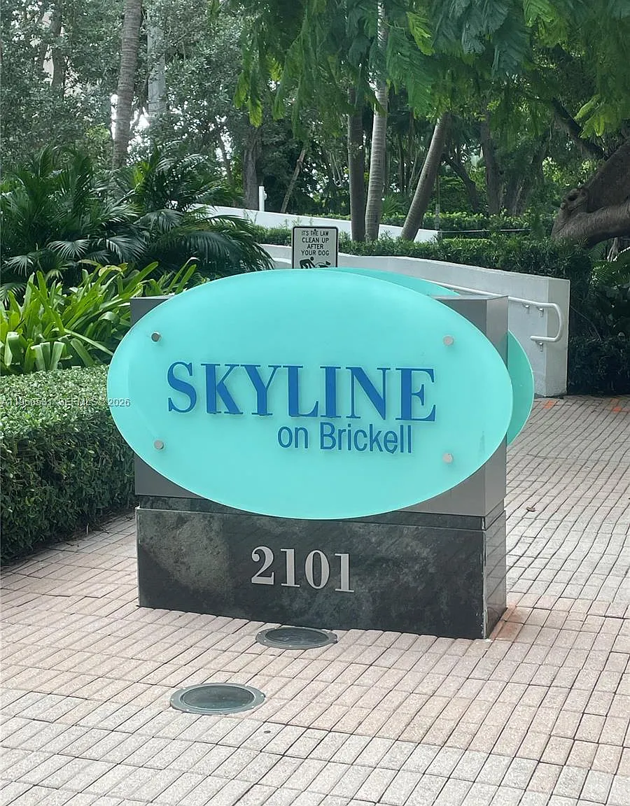 Skyline On Brickell Condo — Photo 1