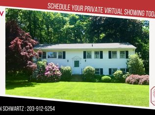 48 Hemlock Dr, Stamford, CT 06902