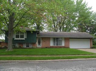 313 S Stewart St, Bremen, IN 46506
