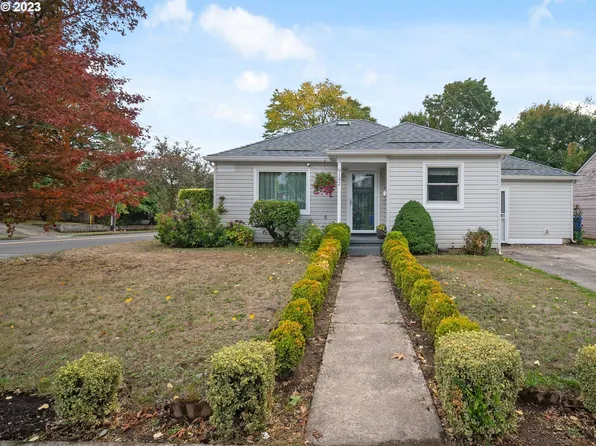9142 SE Washington St, Portland, OR 97216