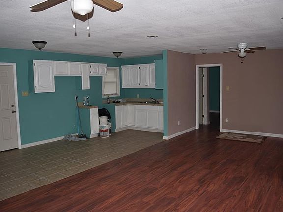 5th image of 3701 Waldorf St