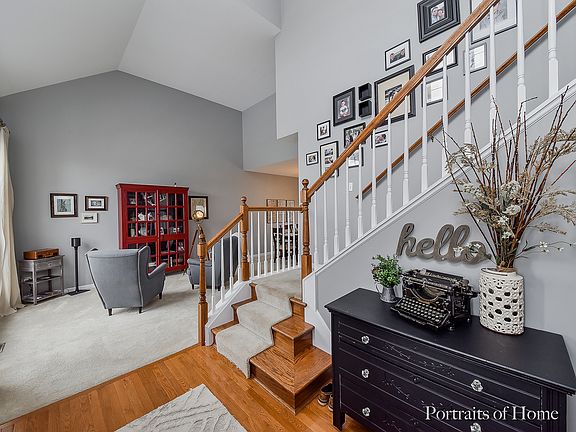 3rd image of 39W743 Schoolhouse Ln