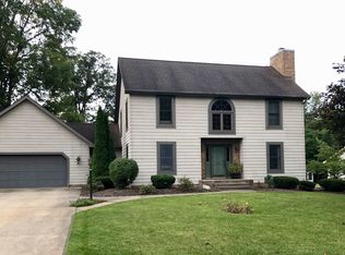 206 Sandpoint Dr, Warsaw, IN 46582
