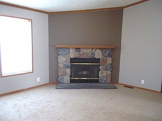 3rd image of 32585 Barbra St