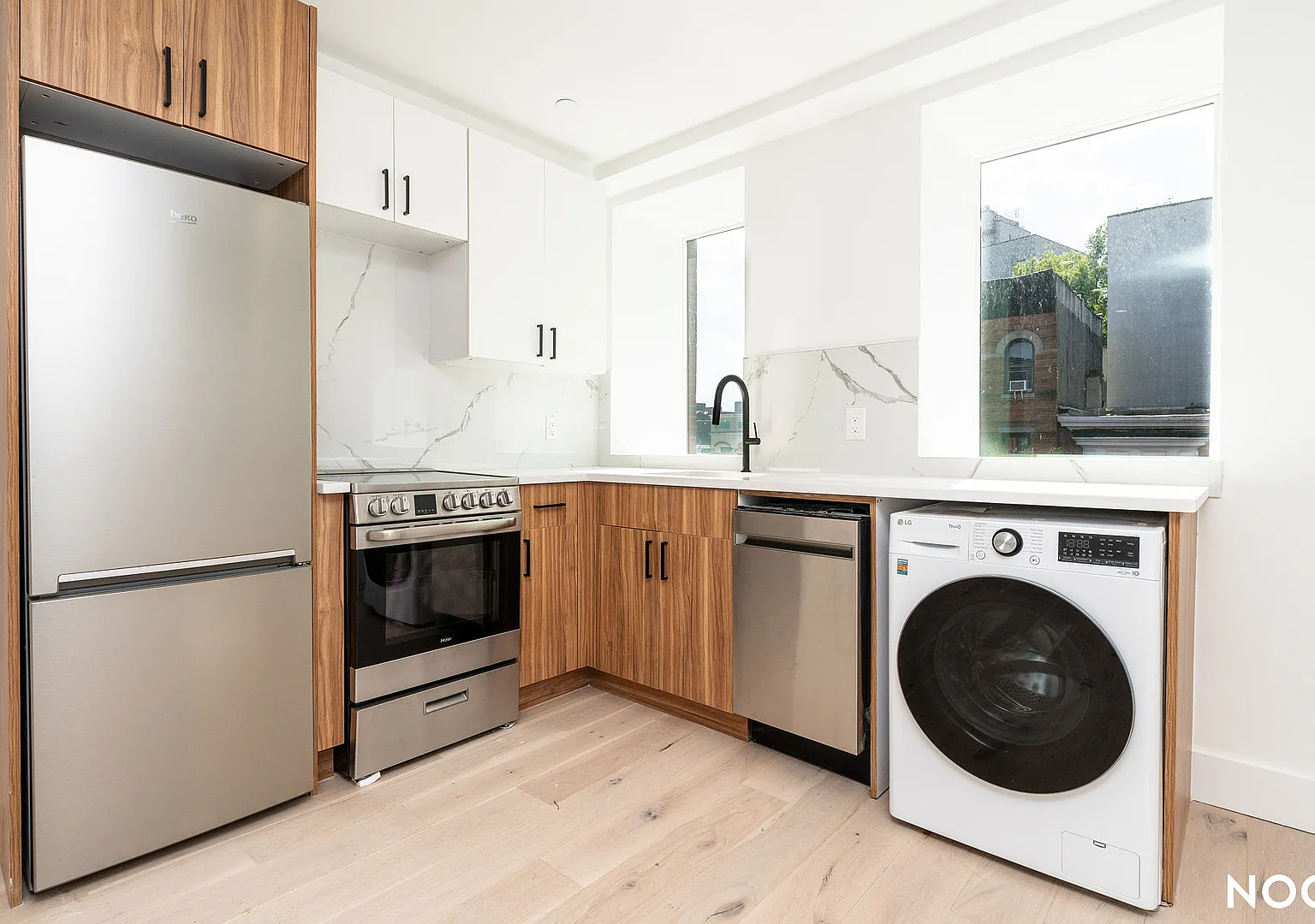 485 Tompkins Avenue — Photo 1