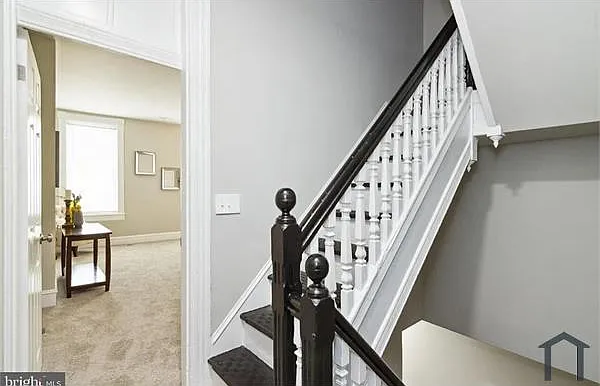 1627 N Caroline St — Photo 26
