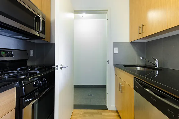 Rented by Nooklyn NYC LLC | media 24