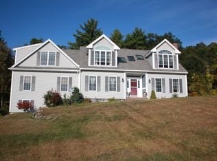 7 Sir Isaac Way, Hudson, NH 03051