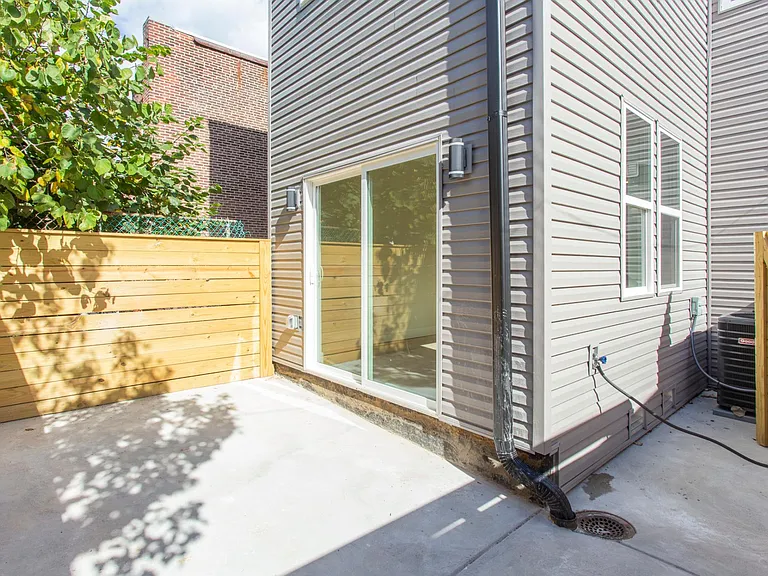 1448 E Wilt St — Photo 29