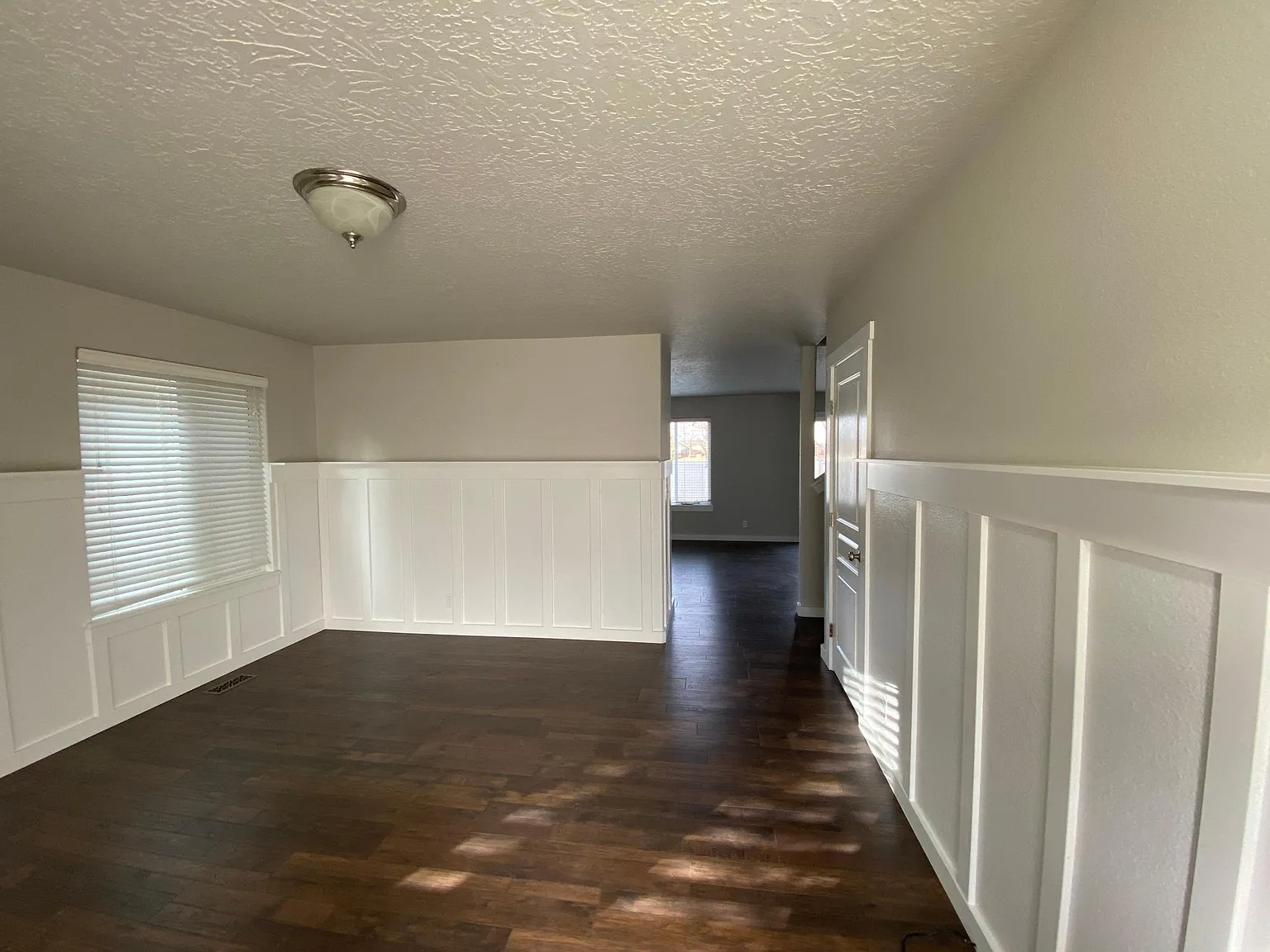 4 bed, 2.5 bath, 2009 sqft, $2,380 — Photo 3