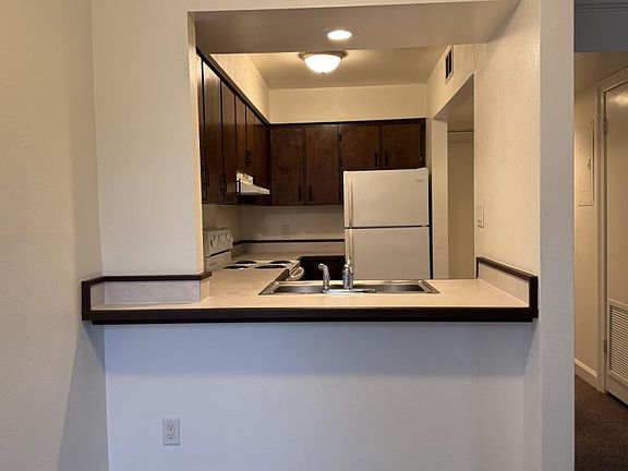 4th image of 131 Althea St