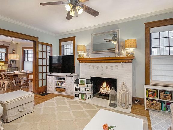 5th image of 1307 W Huron St
