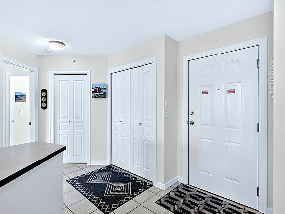 3rd image of 950 Lorne St #406