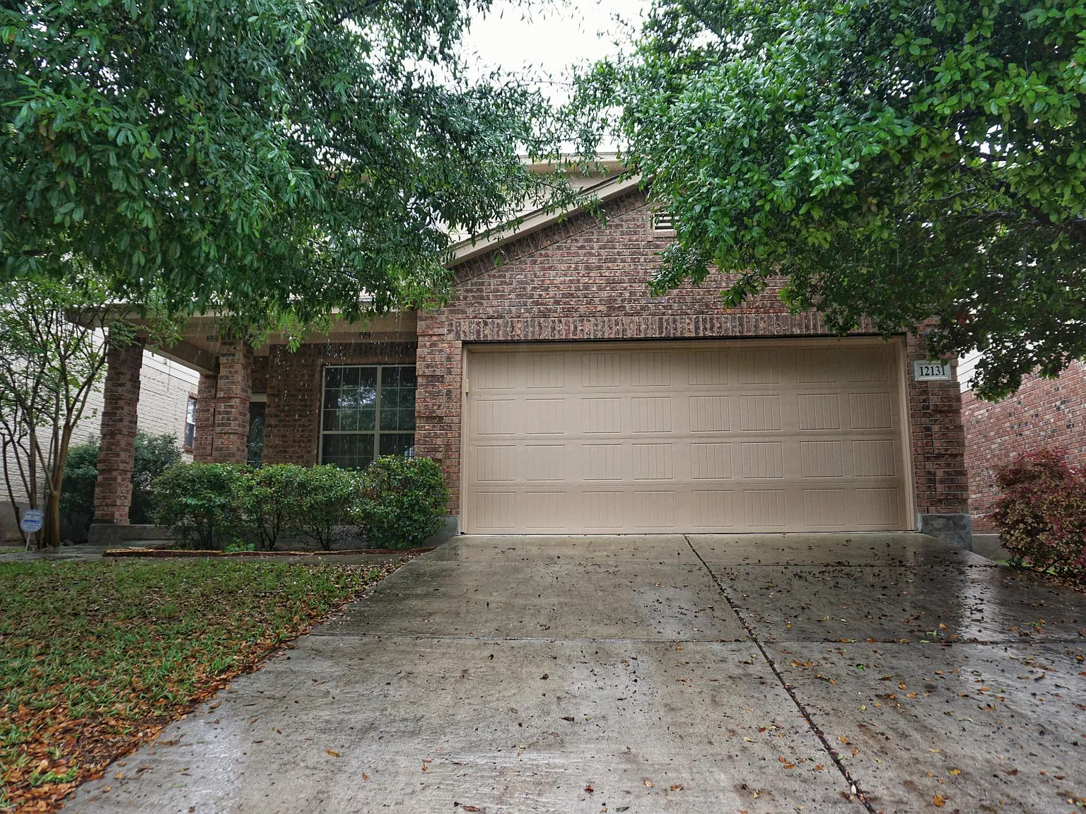12131 Karnes Way — Photo 3