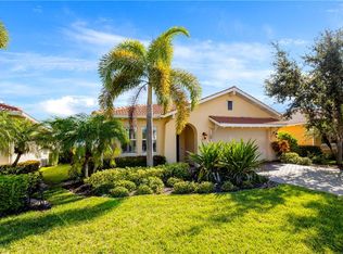 13515 Cambridge Ln, Naples, FL 34109
