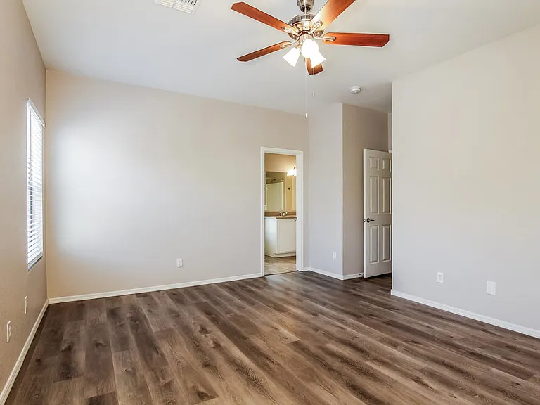 3134 W Cavedale Dr — Photo 9