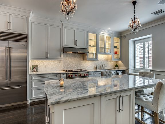 5th image of 227 Marlborough St APT 8