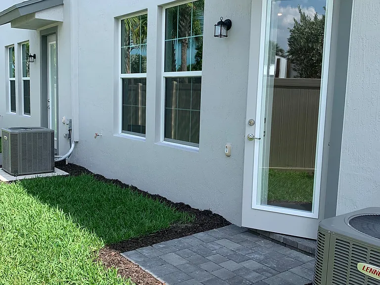 1809 SE Ocean Blvd — Photo 12