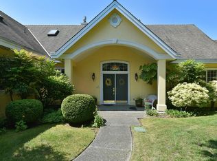 397 Vernon Pl, Sunshine Coast, BC V0N1V5