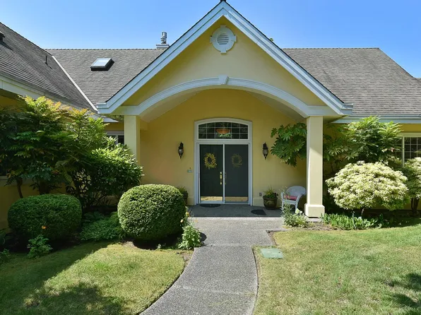 397 Vernon Pl, Sunshine Coast, BC V0N 1V5
