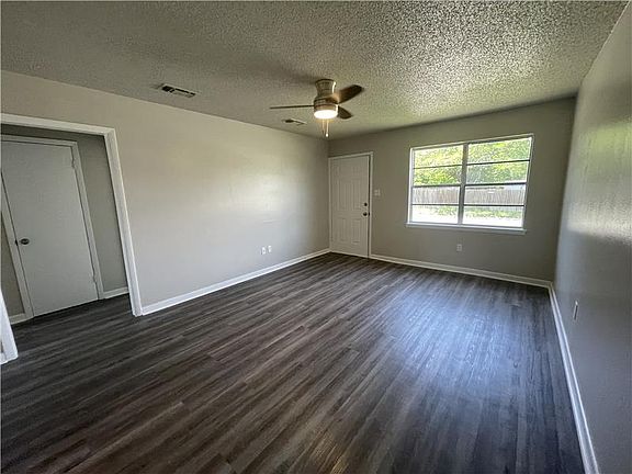 5th image of 306 N 9th St