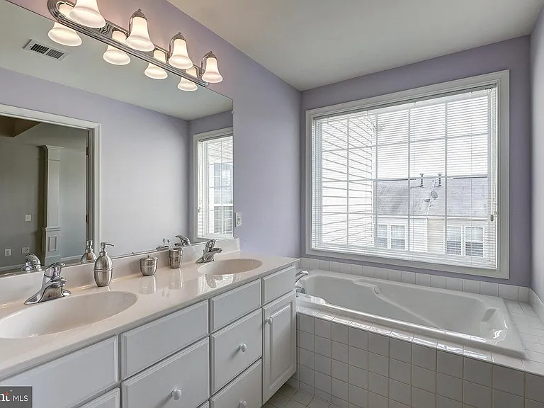6325 Dunn Ct — Photo 28