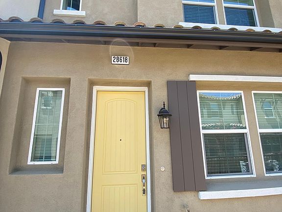 2nd image of 28618 Jardineras Dr