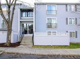 10 Village Way APT 14, Natick, MA 01760