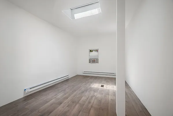 Rented by Corcoran | media 21