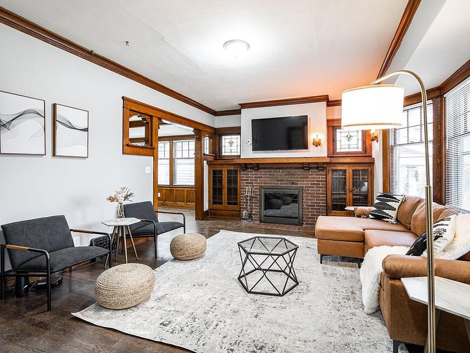 1st image of 3042 North Bartlett AVENUE
