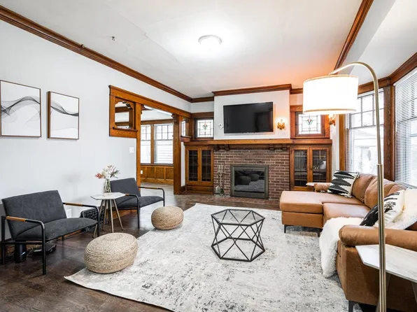 3042 North Bartlett AVENUE, Milwaukee, WI 53211