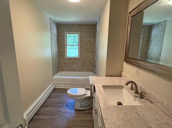 25 Long St, New Britain, CT