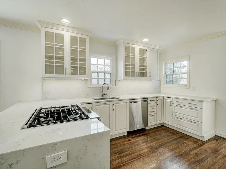 1108 Marlboro Ln — Photo 6
