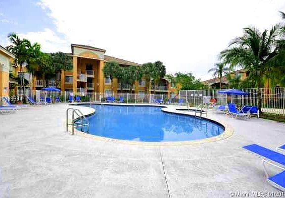 3rd image of 6944 SW 39th St APT 301B