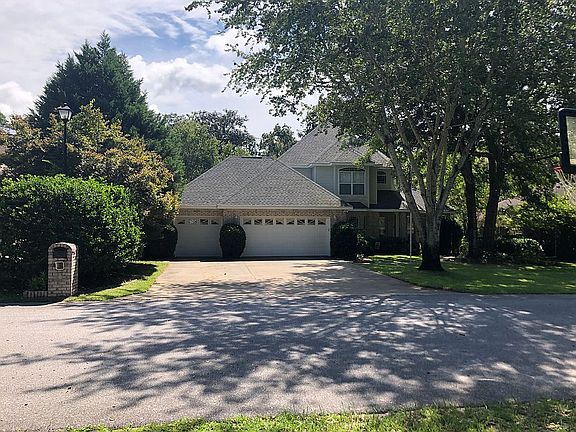 2nd image of 4475 Woodbridge Rd
