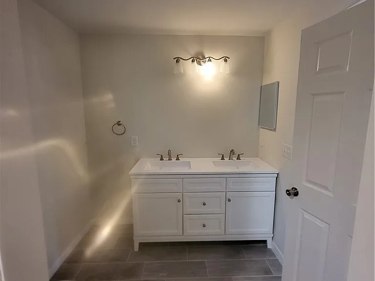 1001 NE 7th Ave — Photo 15
