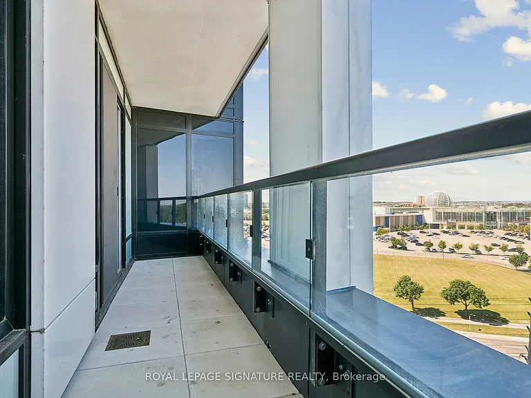 2495 Eglinton Ave W #908 — Photo 21