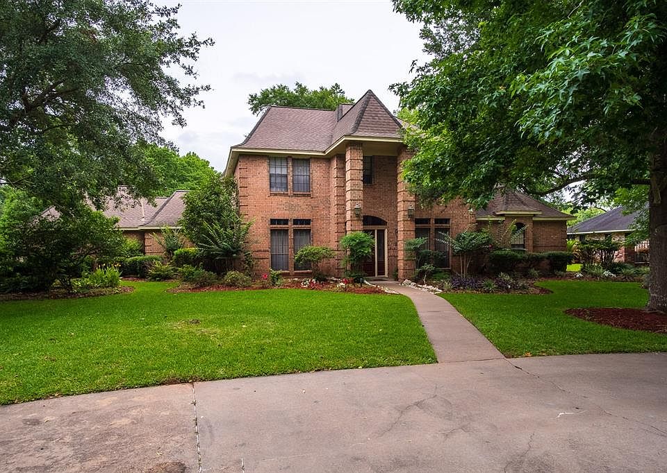 1st image of 307 Timbercreek Dr