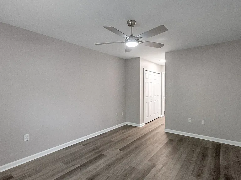 7819 Petrea Ln — Photo 18