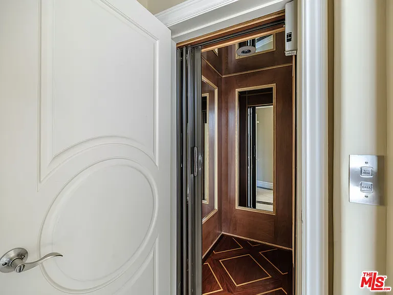 18047 Karen Dr — Photo 41